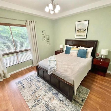 Modern 3 Bedroom Condo In Private Community #8 Petit Valley Bagian luar foto