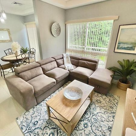 Modern 3 Bedroom Condo In Private Community #8 Petit Valley Bagian luar foto