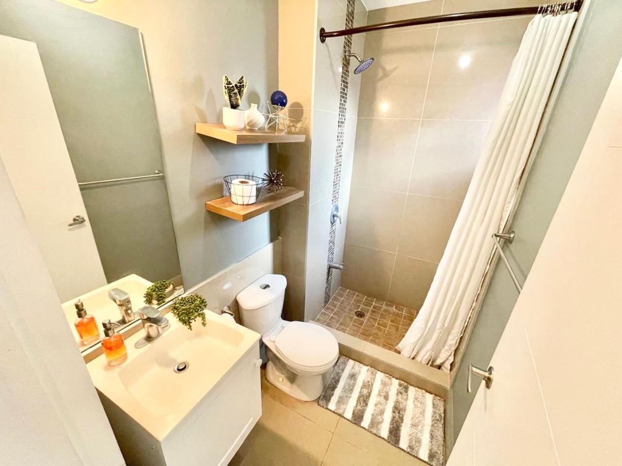Modern 3 Bedroom Condo In Private Community #8 Petit Valley Bagian luar foto