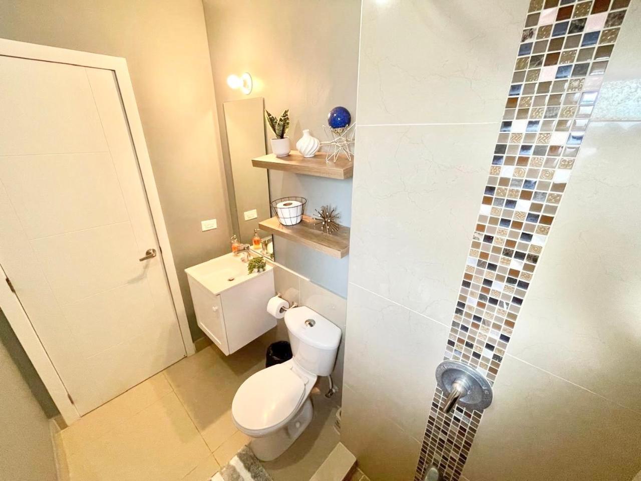 Modern 3 Bedroom Condo In Private Community #8 Petit Valley Bagian luar foto